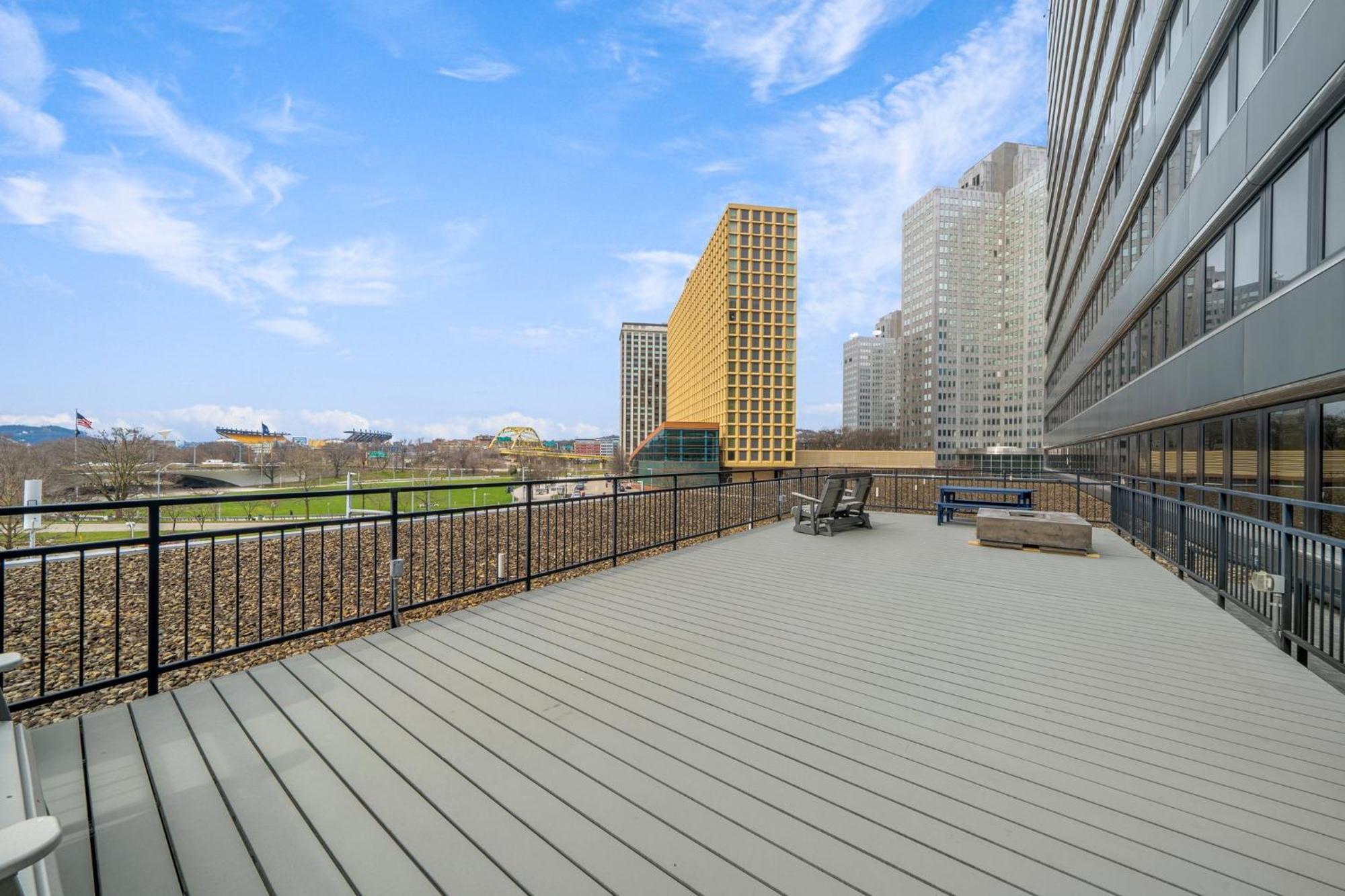 Luxe City Views Prime Location 24-7 Parking Gym Lounge Pittsburgh Eksteriør bilde
