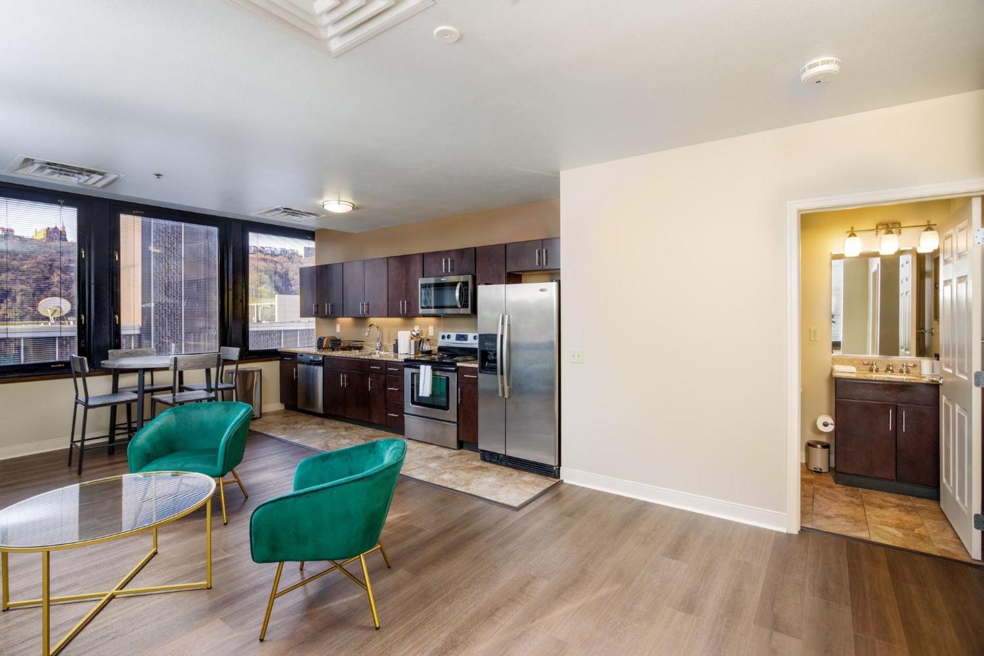 Luxe City Views Prime Location 24-7 Parking Gym Lounge Pittsburgh Eksteriør bilde